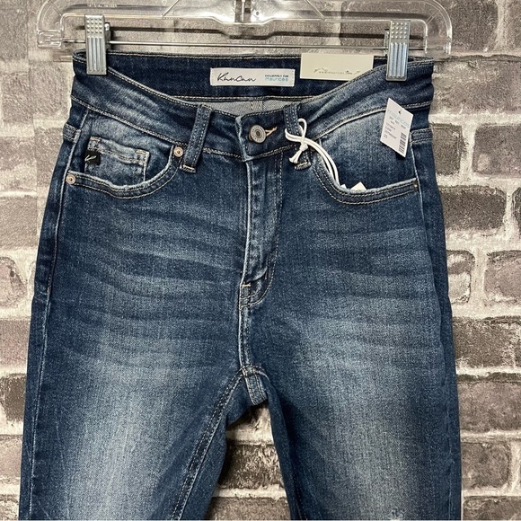 NWT KanCan High Rise Curvy Dark Ripped Cropped Jean - Picture 3 of 12